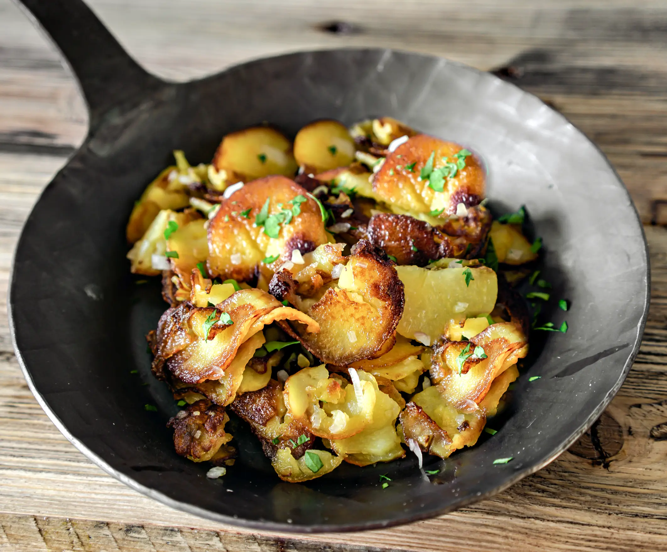 Tafelspitz mit Semmelkren und Bratkartoffeln Tafelspitz mit Semmelkren und Bratkartoffeln
