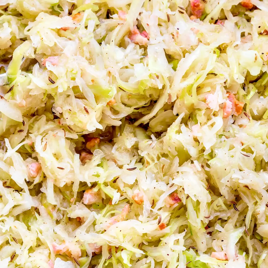 Krautsalat mit Speck: Das beste Wirtshaus-Rezept